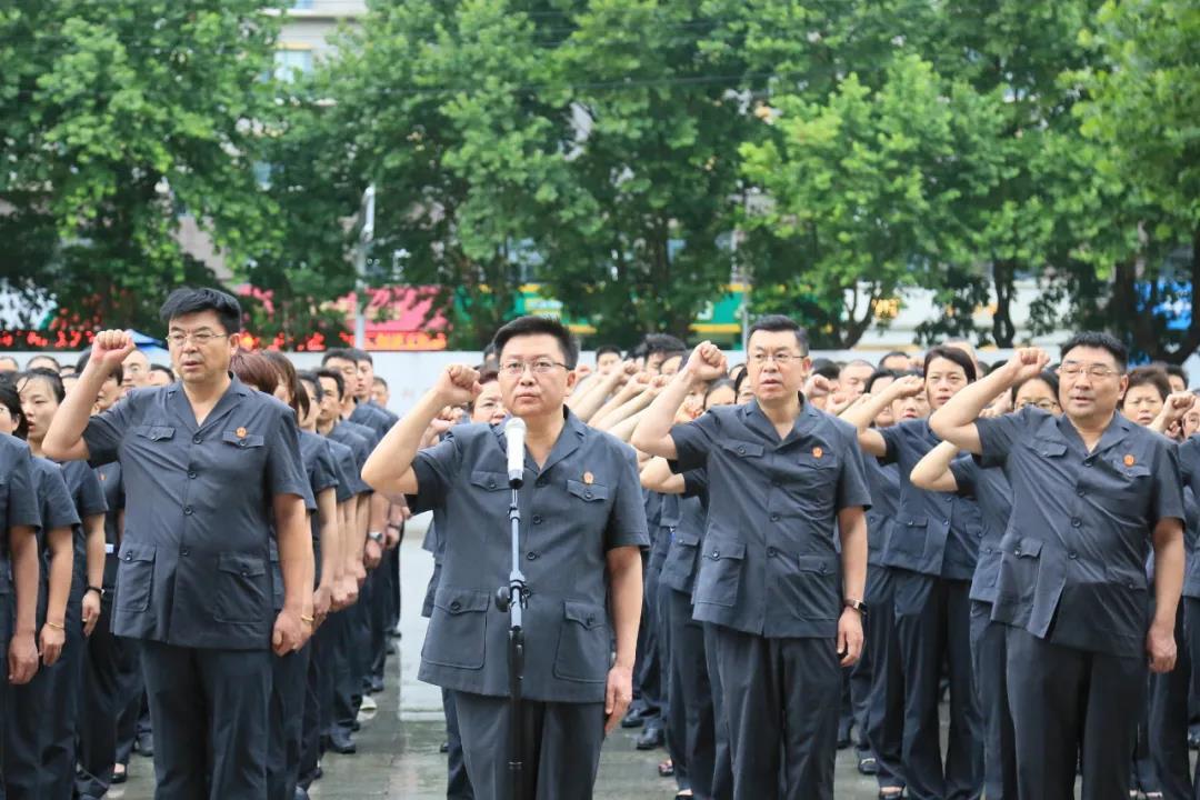 救援男孩贝利